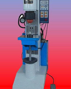 無鉚釘鉚接機的鉚釘工藝和傳統(tǒng)工藝相比有哪些優(yōu)點？