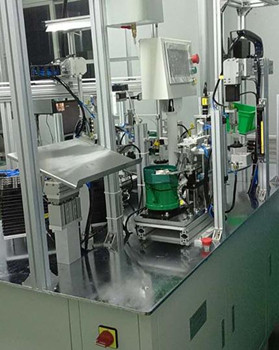 自動(dòng)送料鉚接機(jī)主要組成結(jié)構(gòu)有哪些？