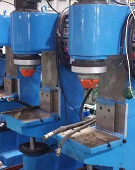 如何預(yù)防鉚接機(jī)出現(xiàn)故障？