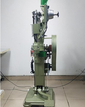 如何正確選用鉚接機(jī)？