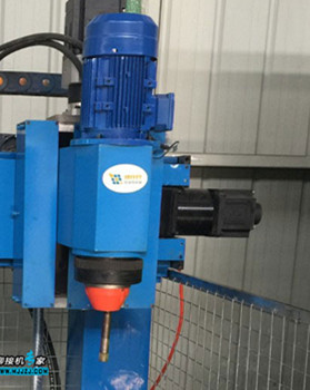 制作鉚接機(jī)鉚頭需要注意哪些要點(diǎn)？